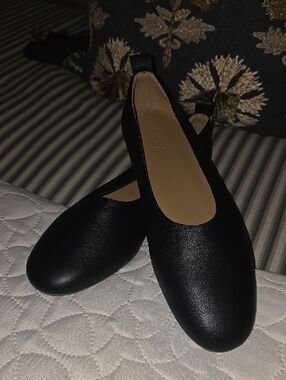 BRAND NEW EVERLANE THE DAY GLOVE BLACK SIZE 11M